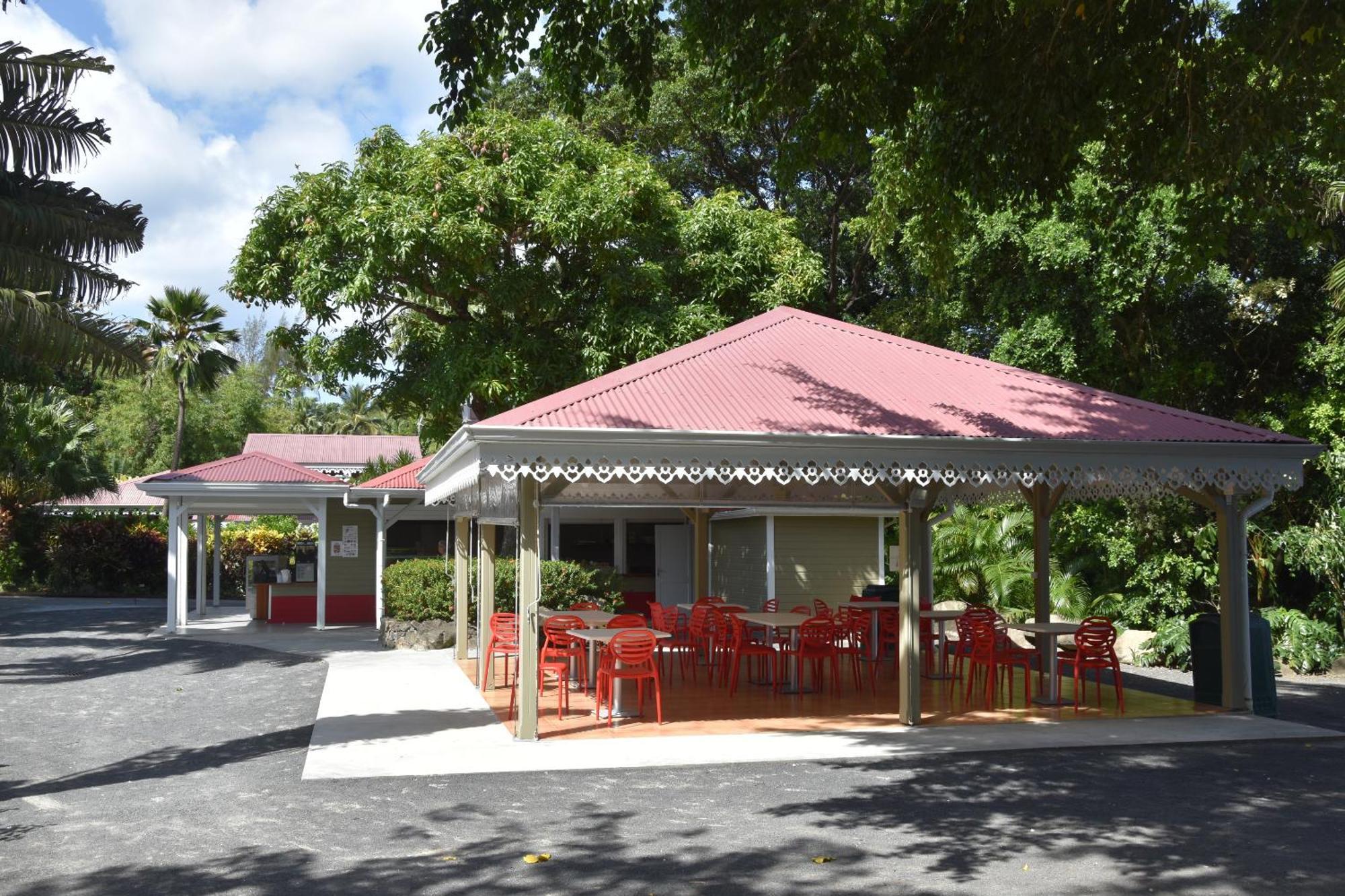 Bungalow Du Jardin Botanique De Deshaies Exterior foto
